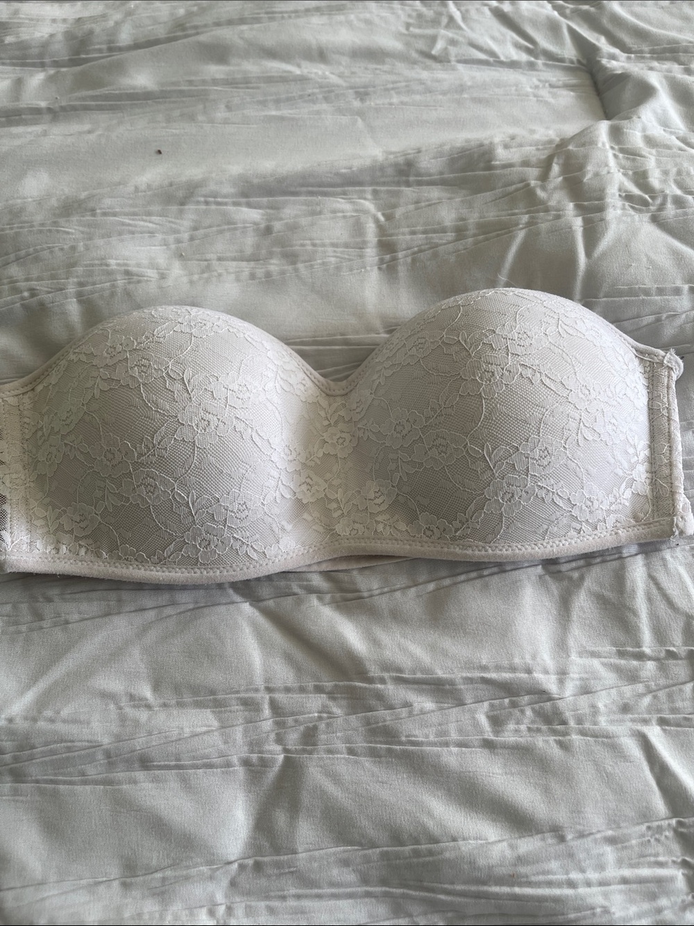 PINK Victoria's Secret Lace Strapless Bandeau - White